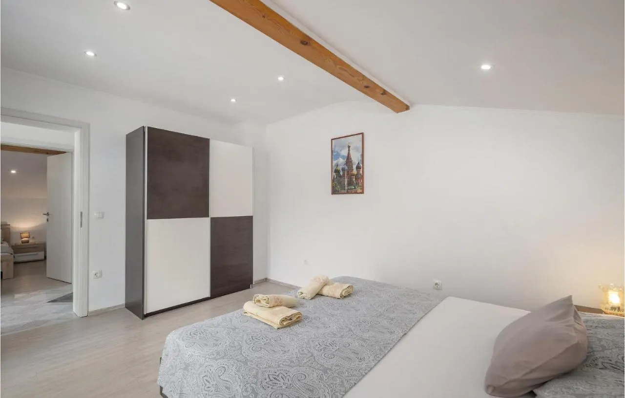 Awesome Home In Crikvenica With House Sea View 0*,