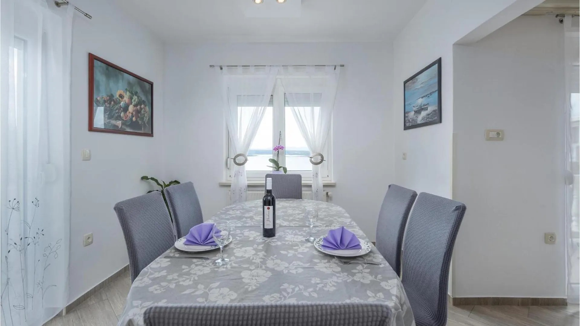 Awesome Home In Crikvenica With House Sea View Vikendica