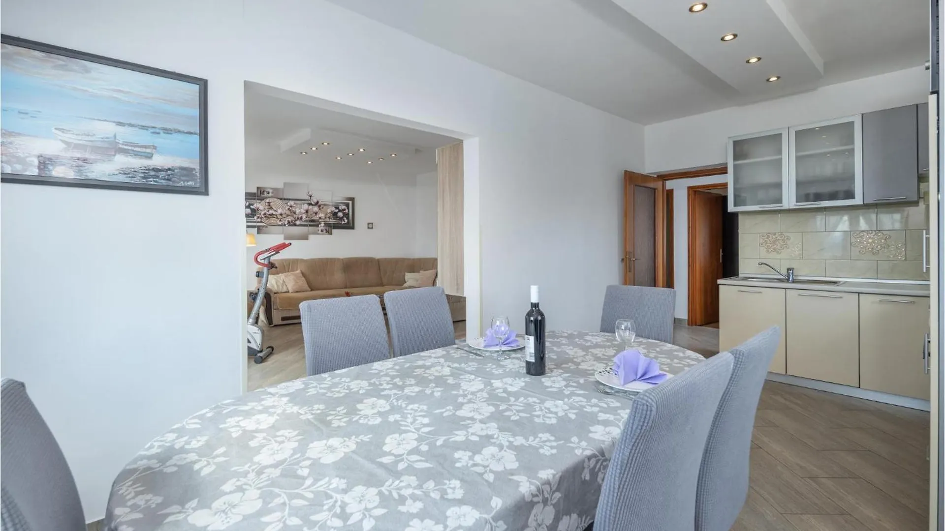 Vikendica Awesome Home In Crikvenica With House Sea View