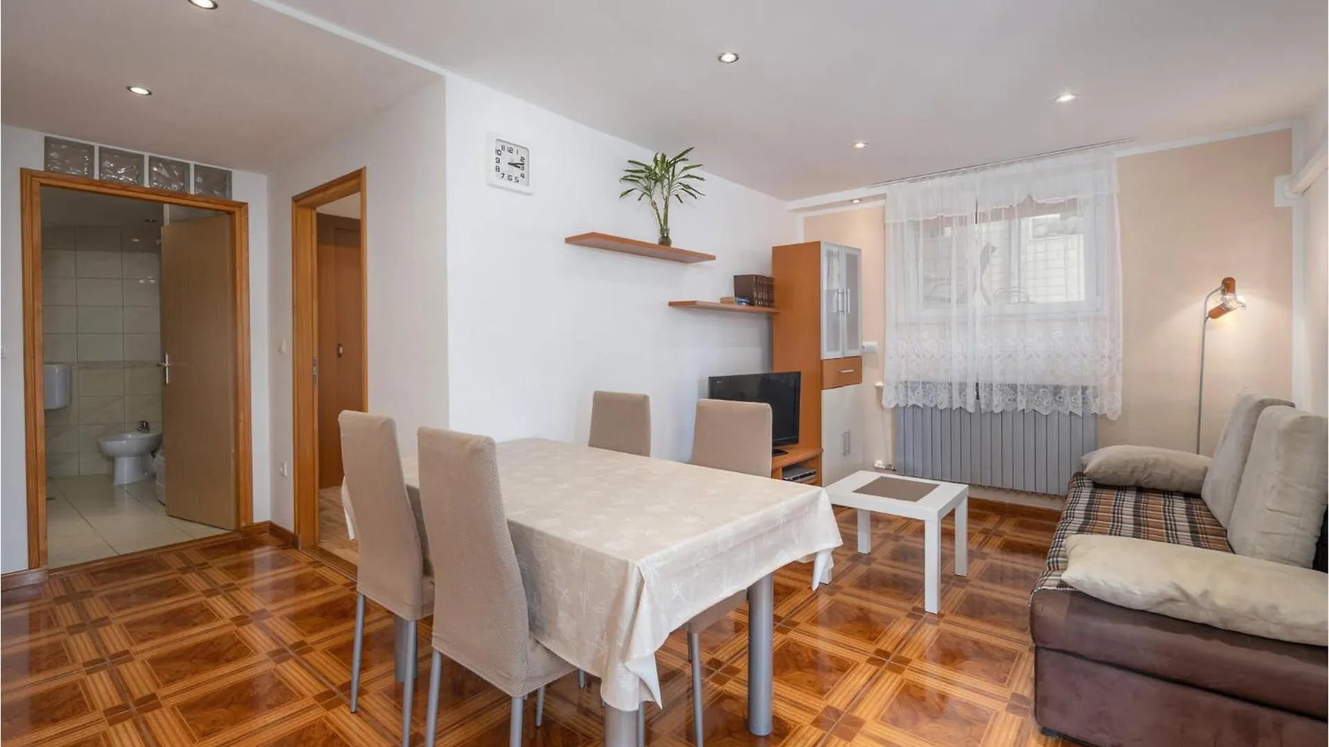 Awesome Home In Crikvenica With House Sea View 0*,