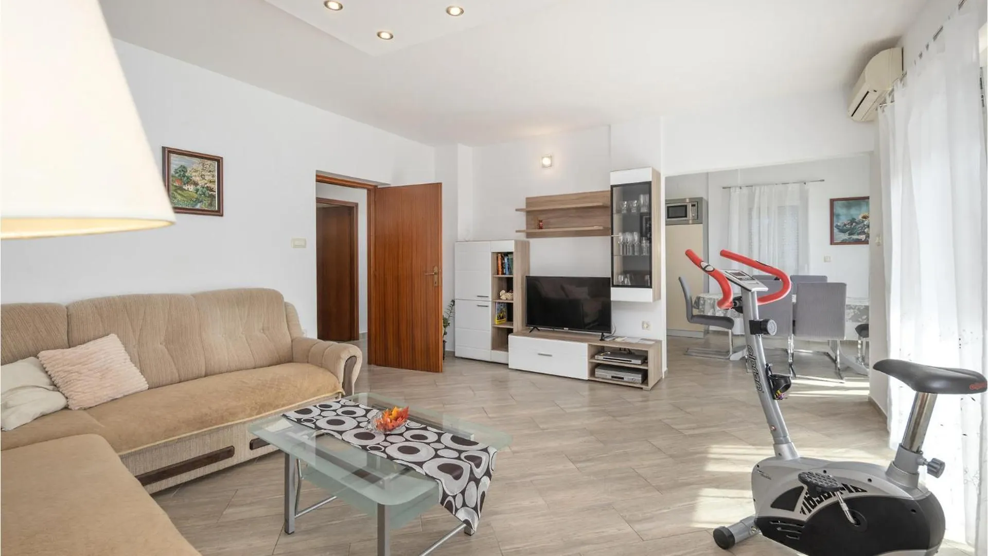 Vikendica Awesome Home In Crikvenica With House Sea View