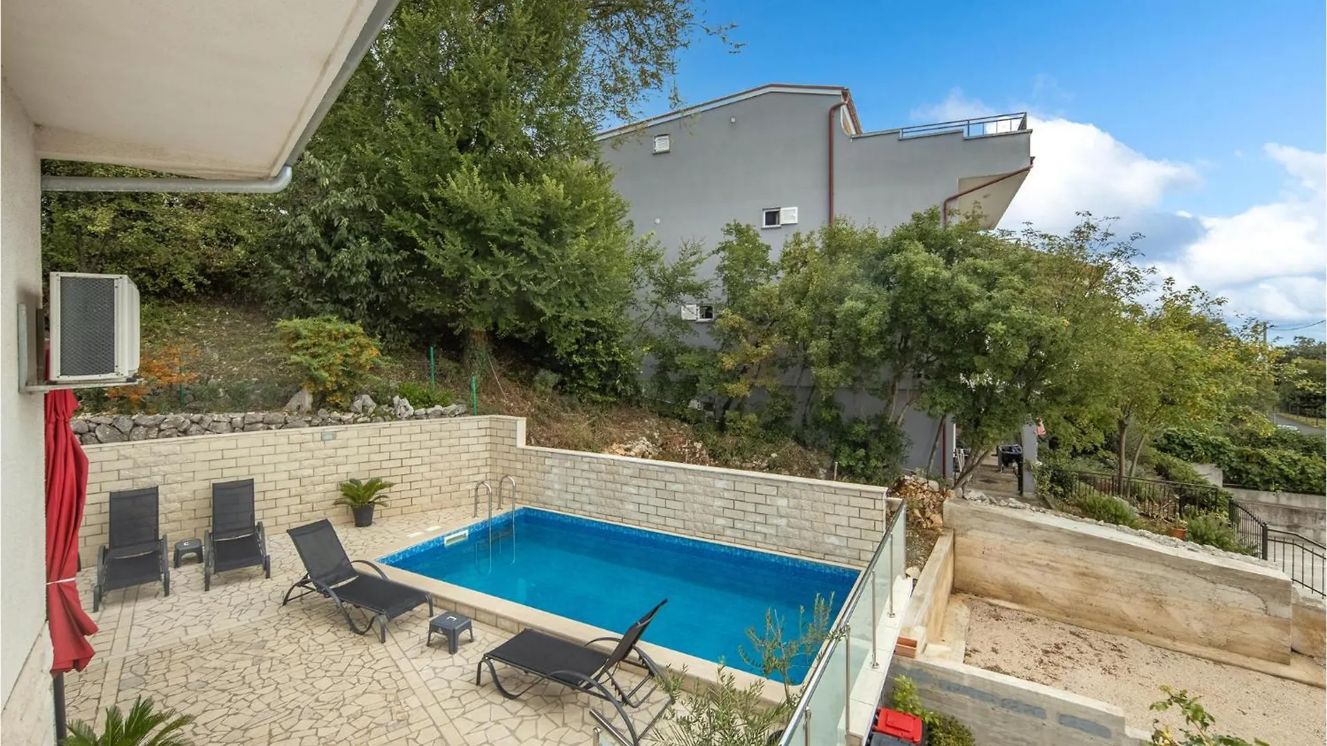 Awesome Home In Crikvenica With House Sea View Vikendica